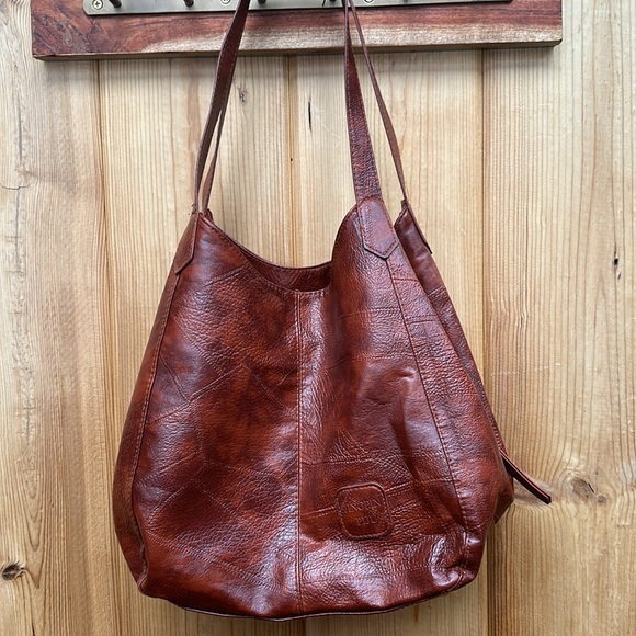 JINGPIN PIJU leather brown purse. Gently used and in great condition. - Picture 4 of 4